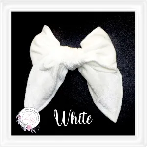 ⋅ Velvet Bows ⋅ Pre-Made Pre-Tied ⋅ 15 Gorgeous Colours ⋅