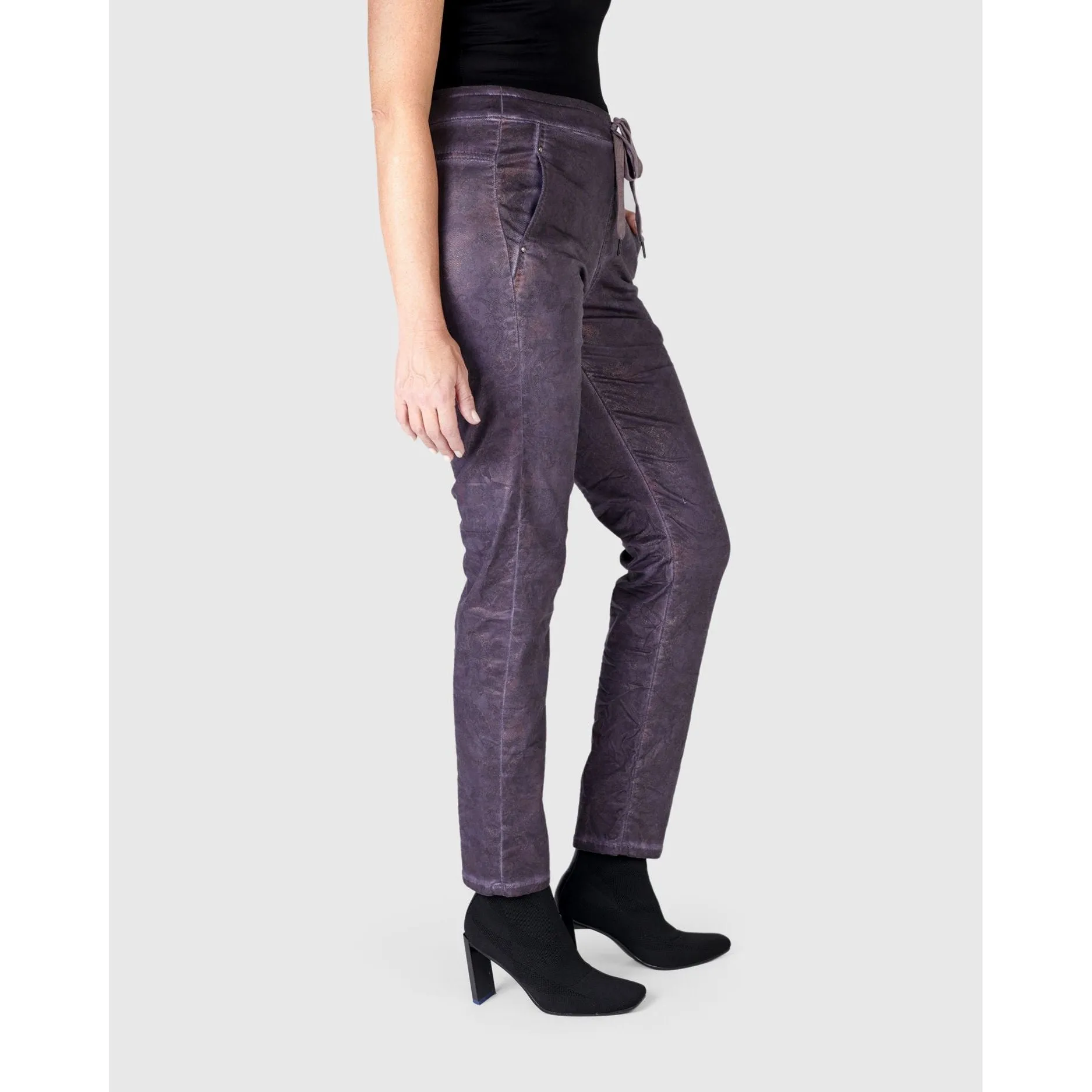 Alembika Pant, Paisley Iconic Stretch, Eggplant M & L
