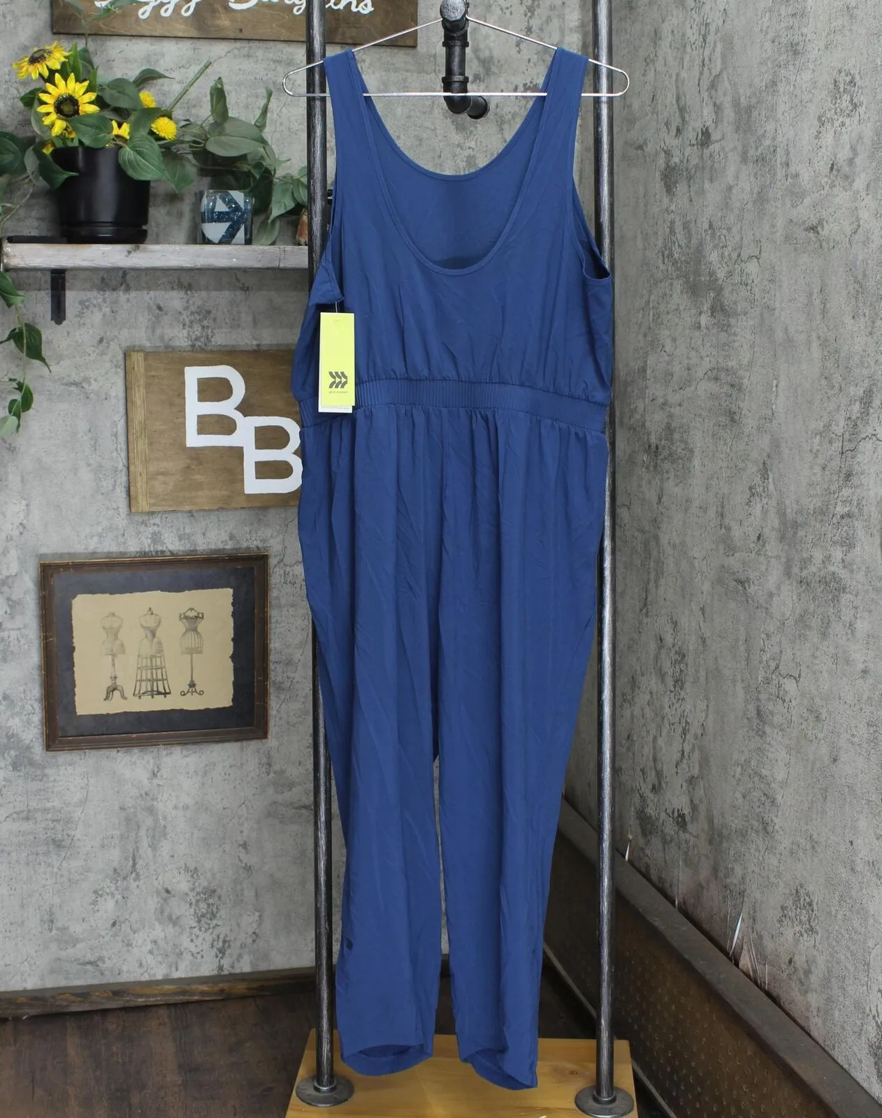 All in Motion Women's Stretch Woven Jumpsuit 563179