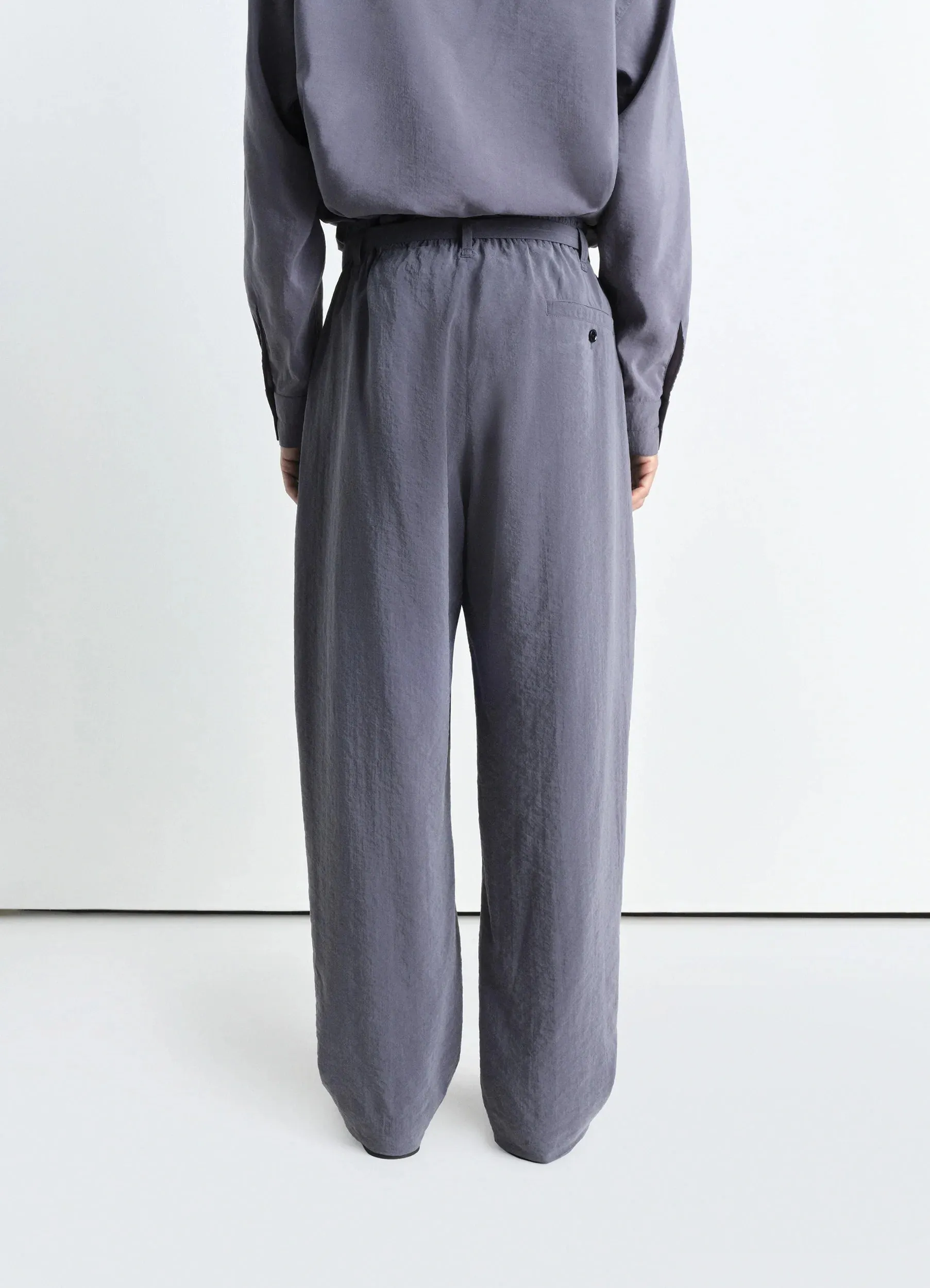 BELTED RELAXED PANTS