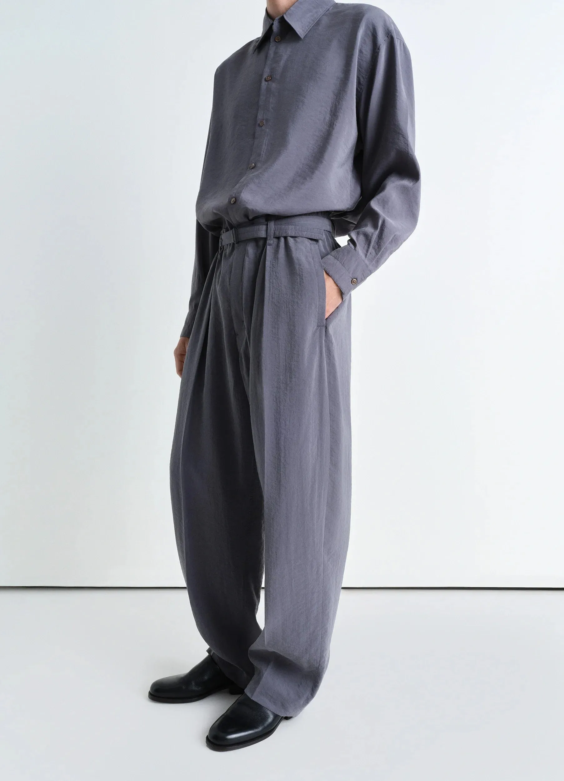 BELTED RELAXED PANTS