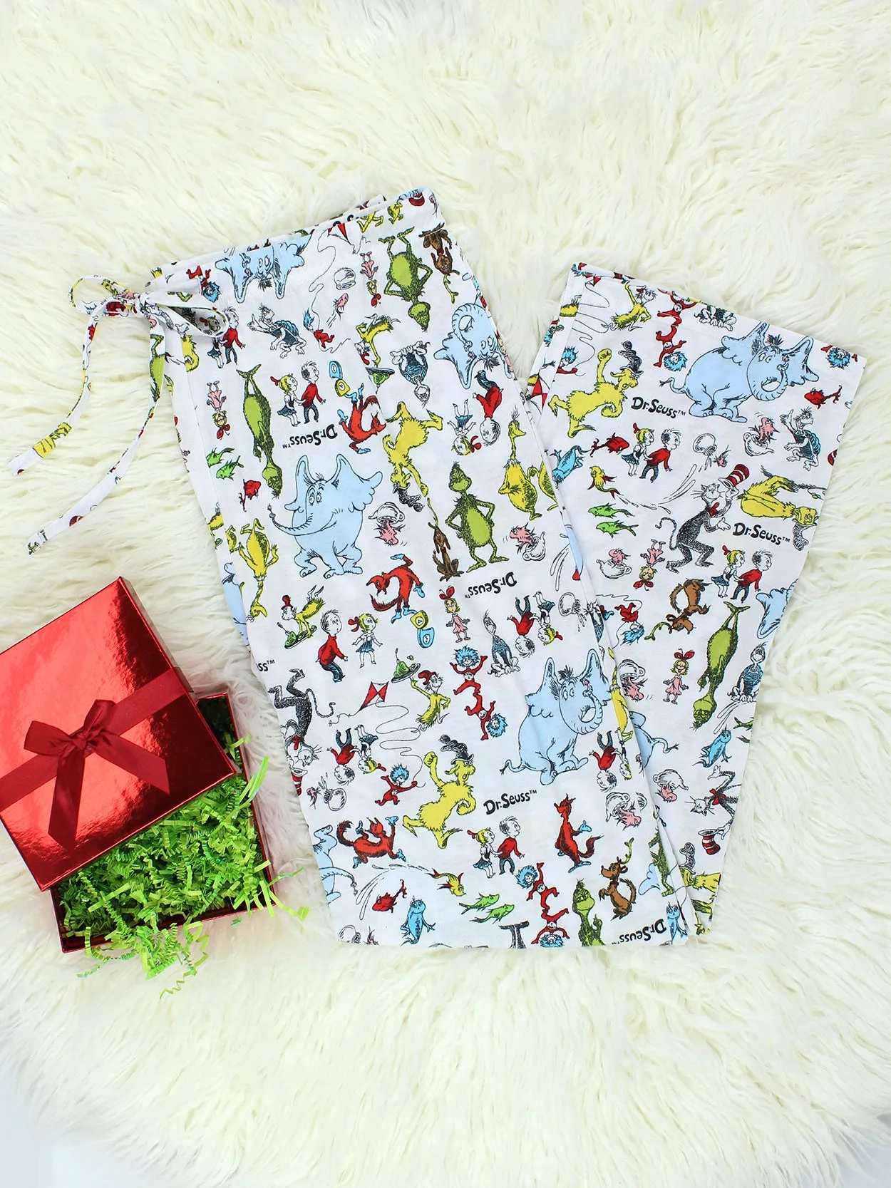 Dr. Seuss Grinch Cat in the Hat Green Eggs and Ham Junior Pajama Pants