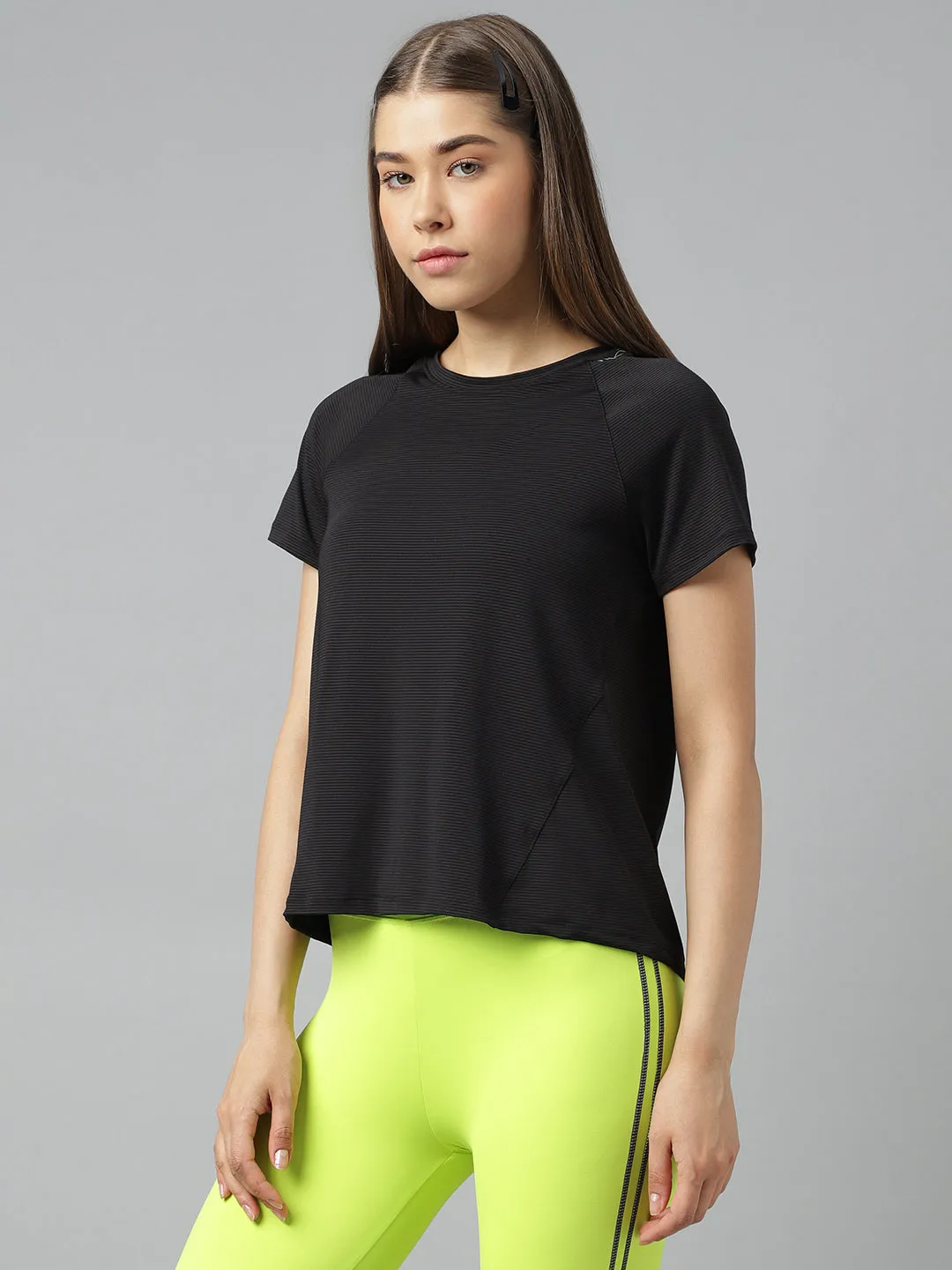 Fitkin women self stripes round neck short sleeves t-shirt
