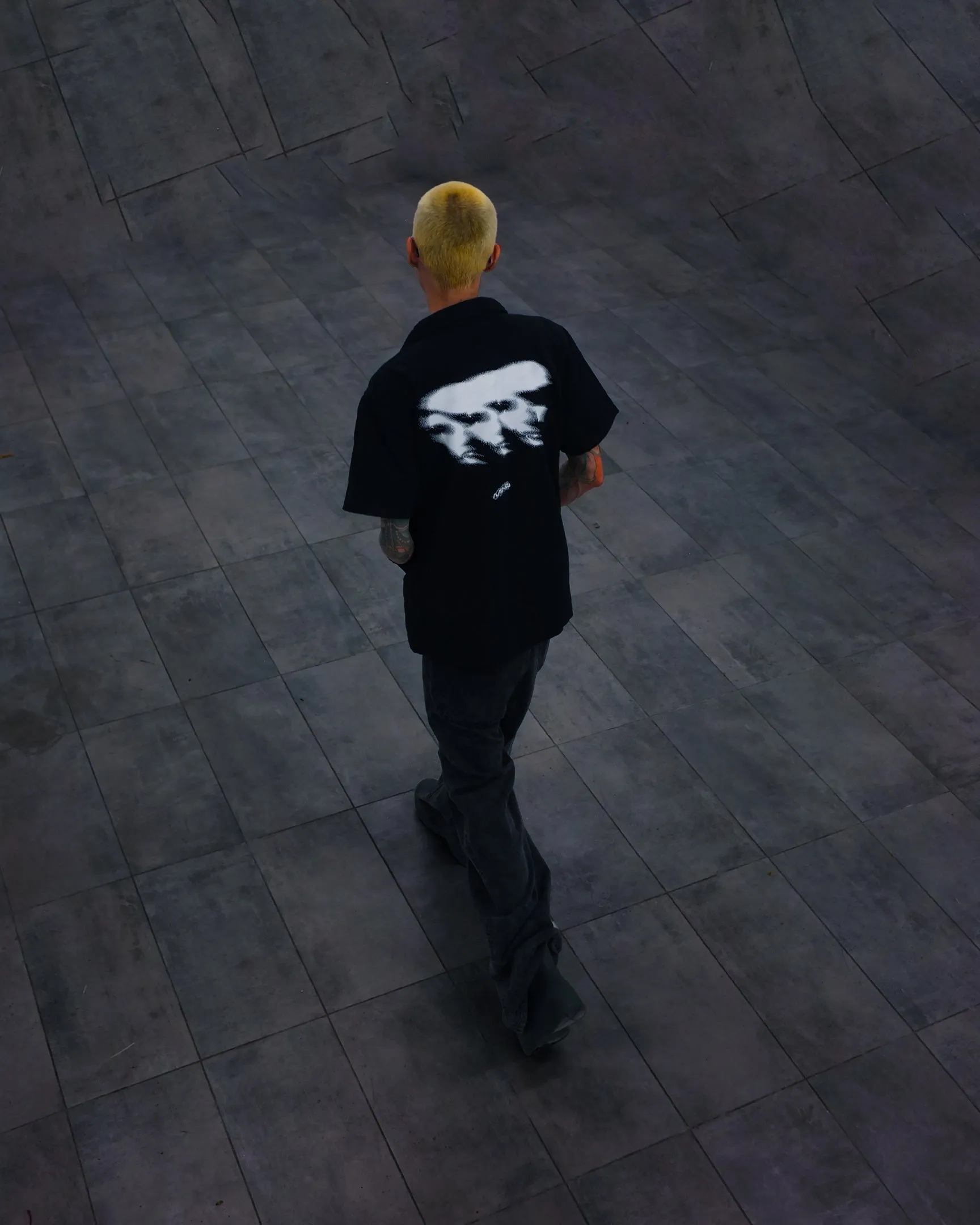 GHOSTS S/S SHIRT : BLACK