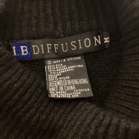 I.B. Delusion womens turtleneck sweater with bead worksize medium