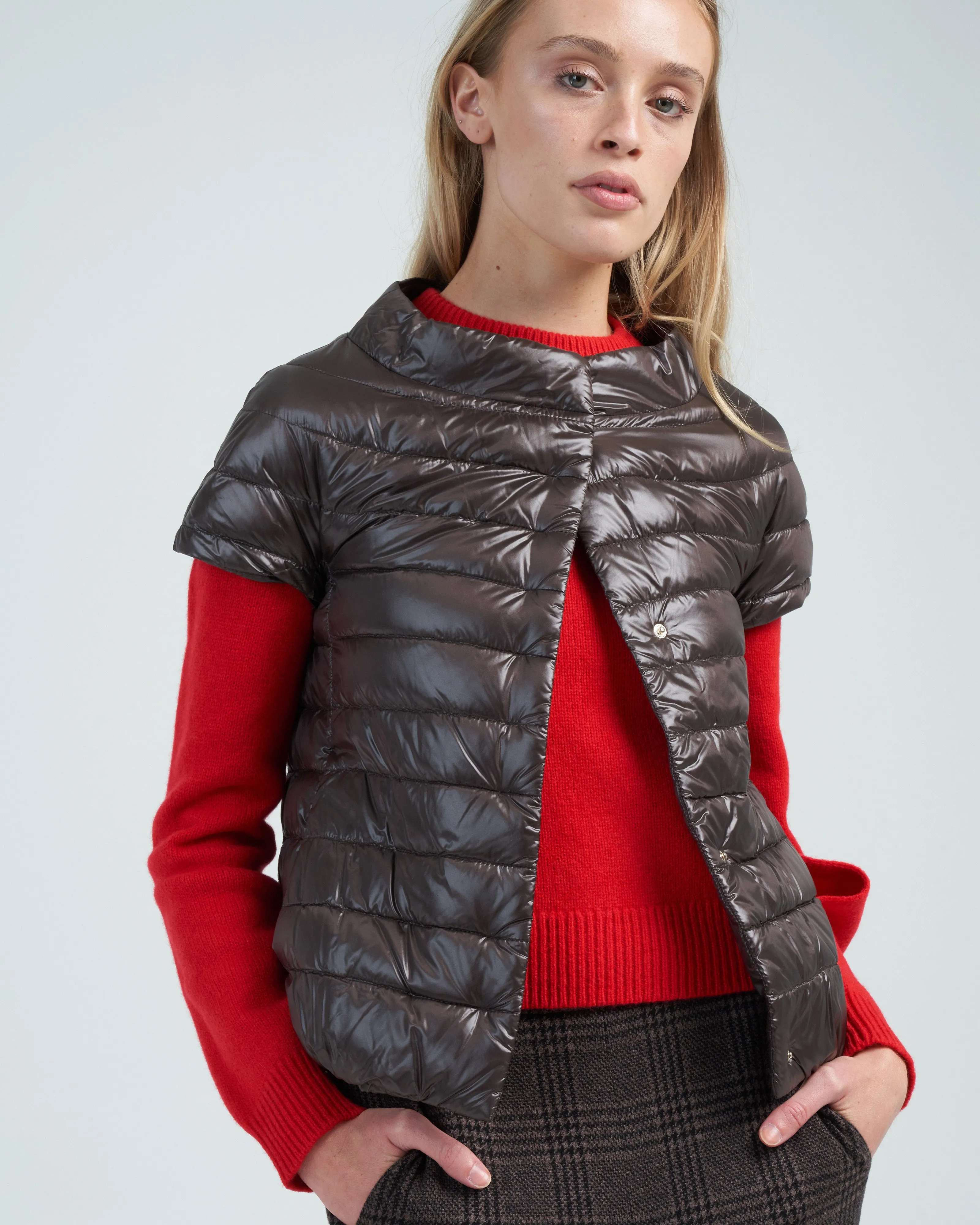 iconico emilia nylon ultralight capsleeve