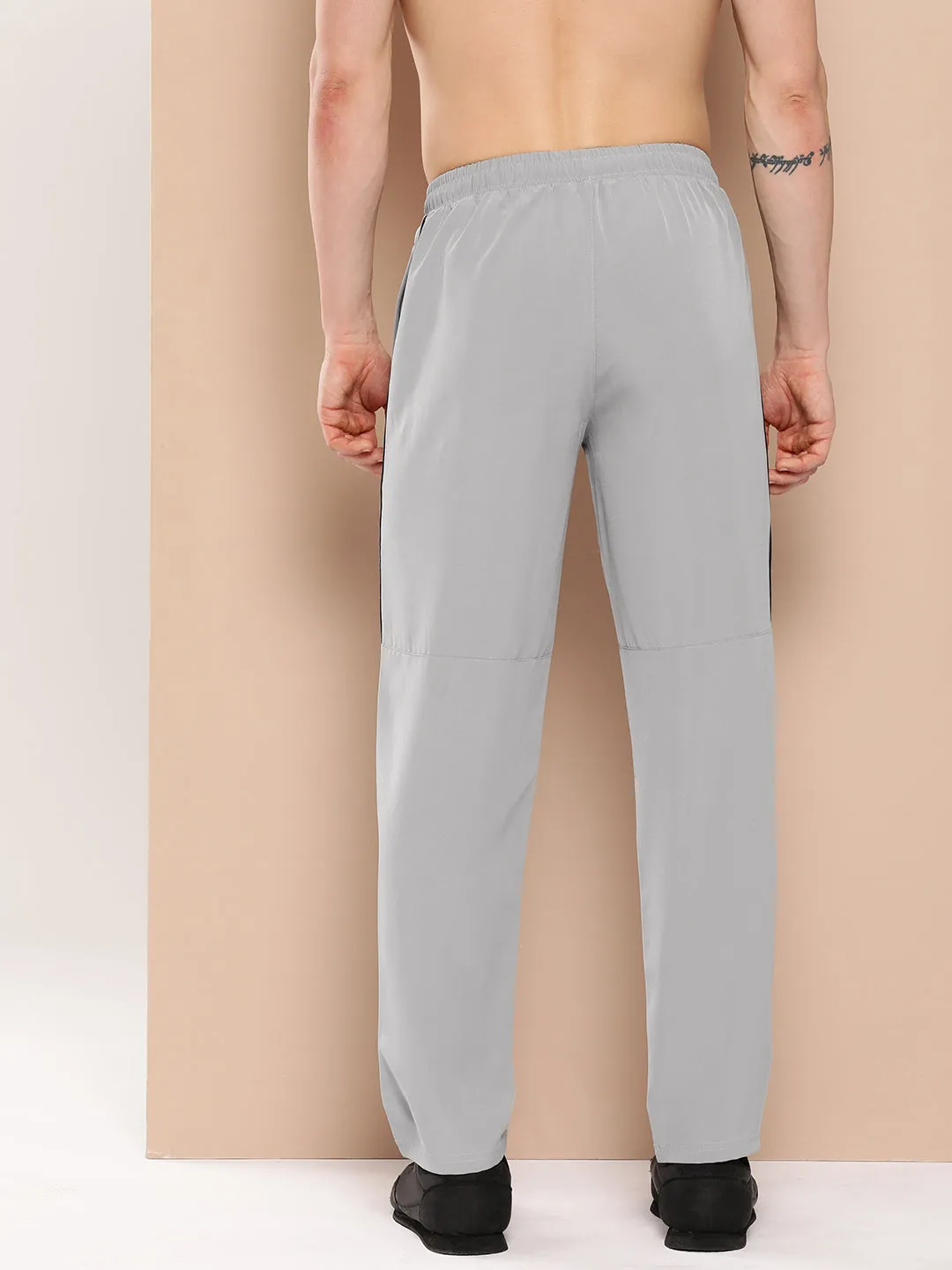 Imitable Relaxed Trackpants