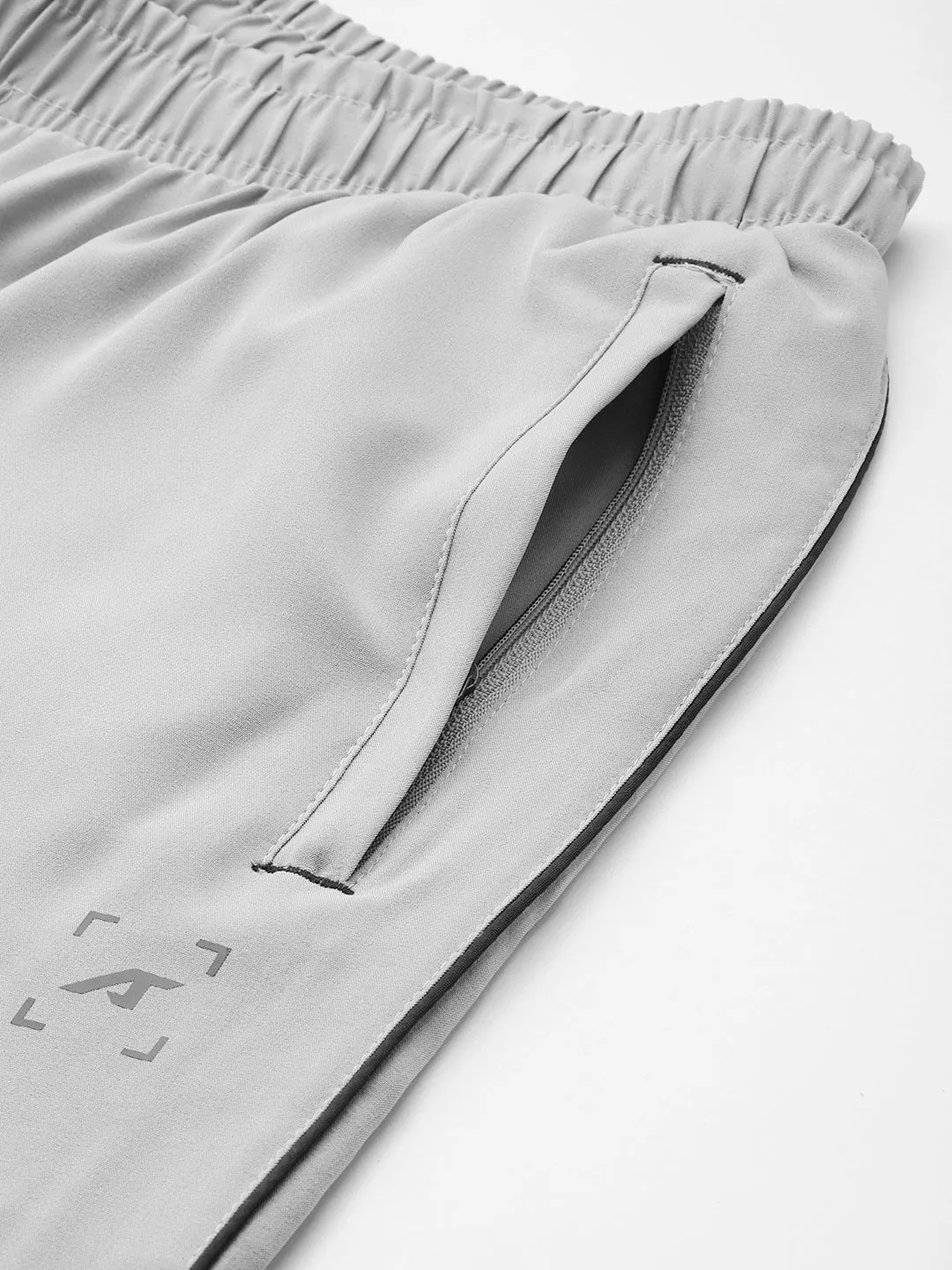 Imitable Relaxed Trackpants