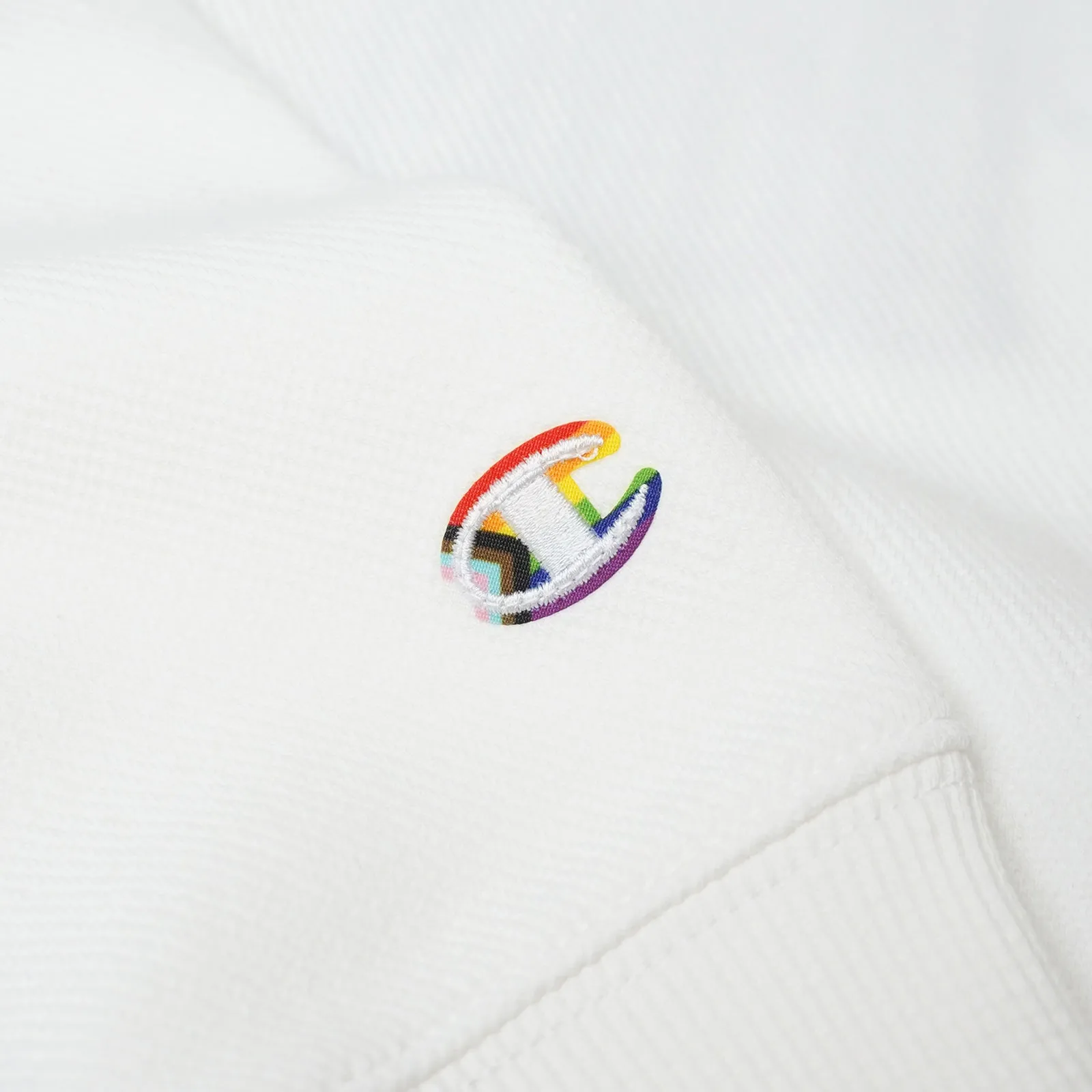 Lifestyle Jacquard Twill Pride Crew - White
