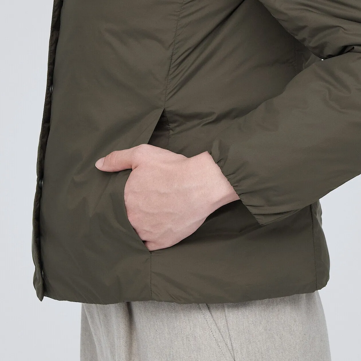 Lightweight Collarless Down jacket