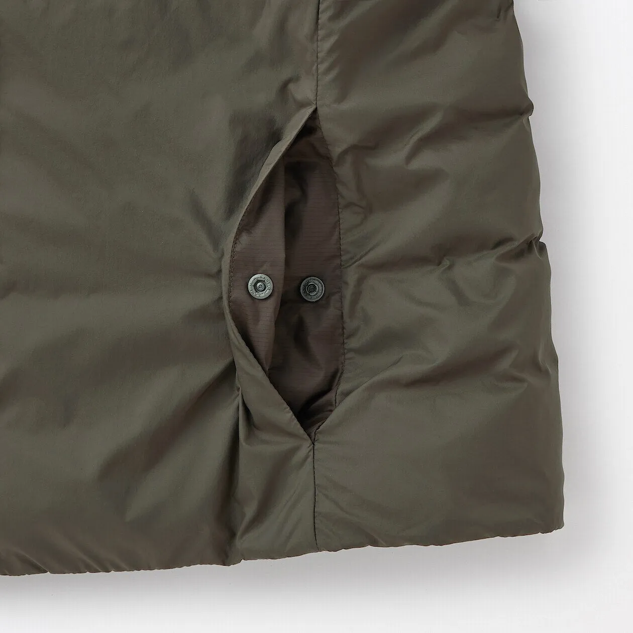 Lightweight Collarless Down jacket