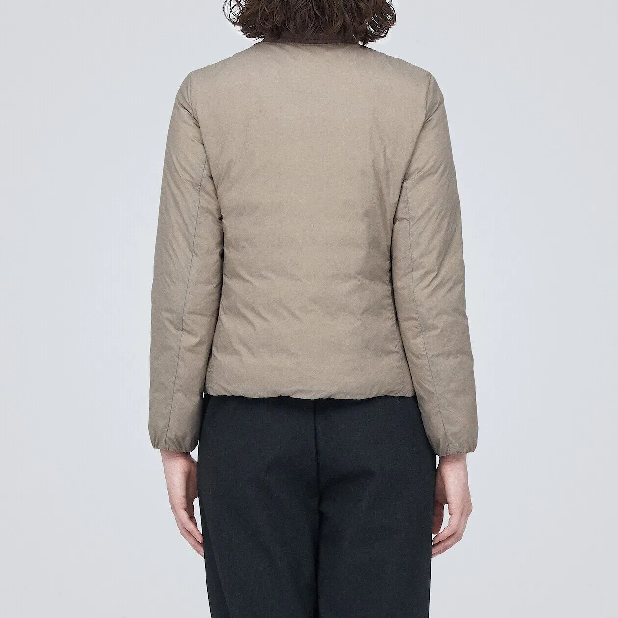 Lightweight Collarless Down jacket