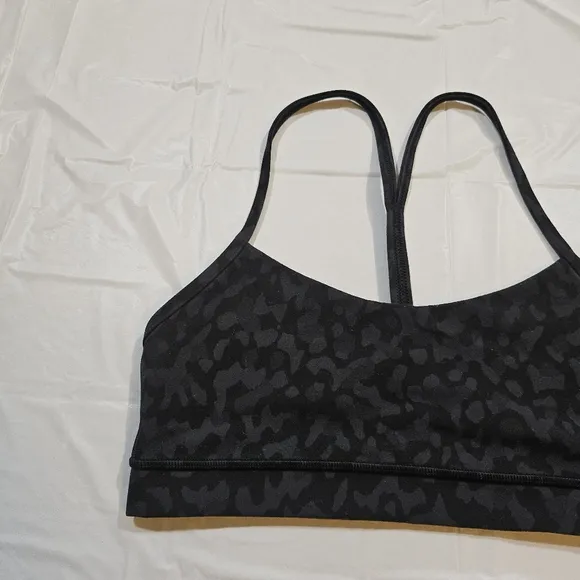 Lululemon Flow Y Bra Nulu (Formation Camo Deep Coal Multi) Size 6