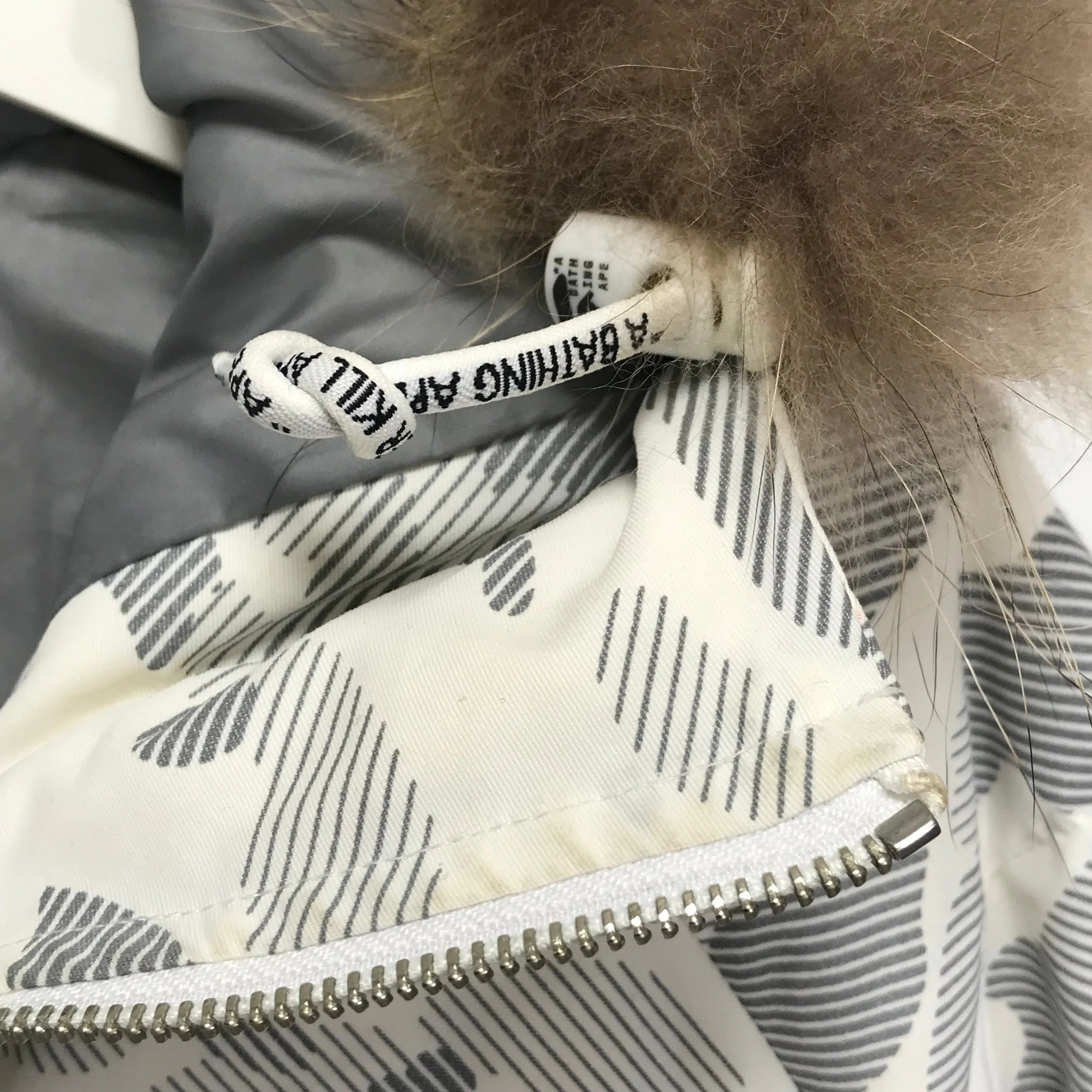 [M] A Bathing Ape Bape Reflective Camo B-3 Down Jacket