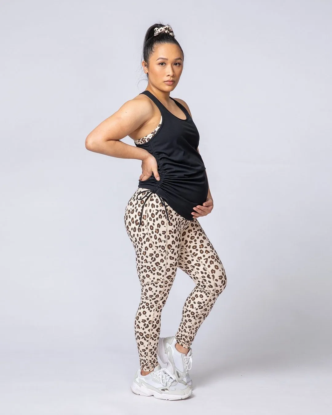 Maternity Superior Squat Pocket Leggings - Cheetah Print