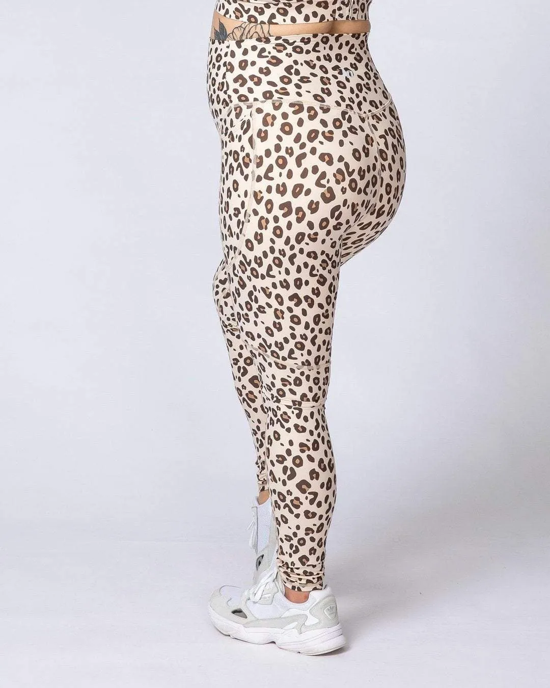Maternity Superior Squat Pocket Leggings - Cheetah Print