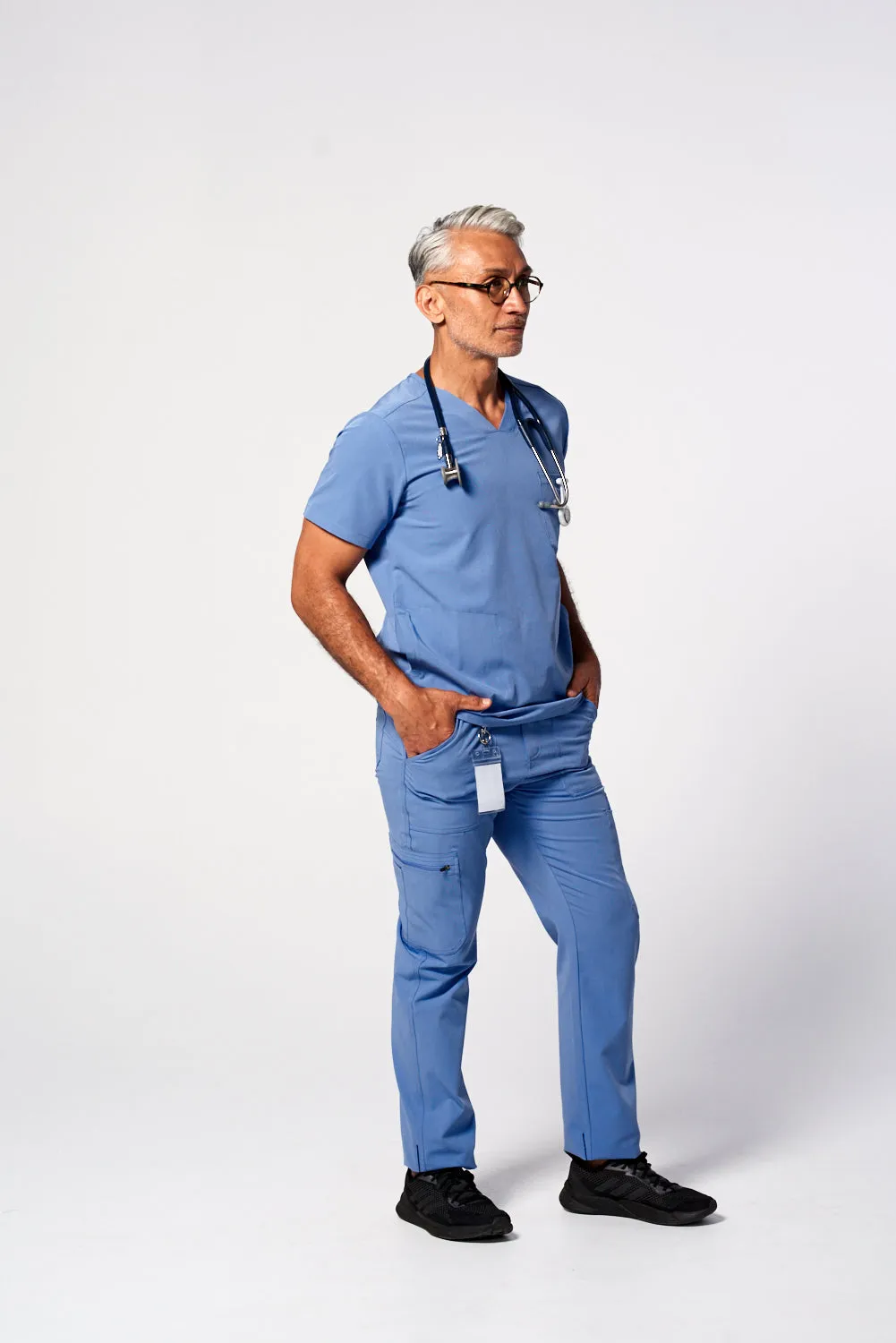 Men's Straight-Cut 9-Pocket Cargo Pants