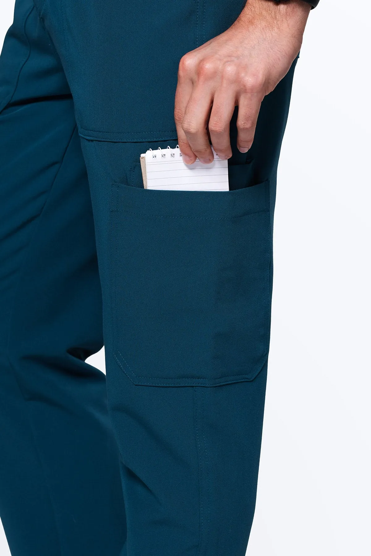 Men's Straight-Cut 9-Pocket Cargo Pants