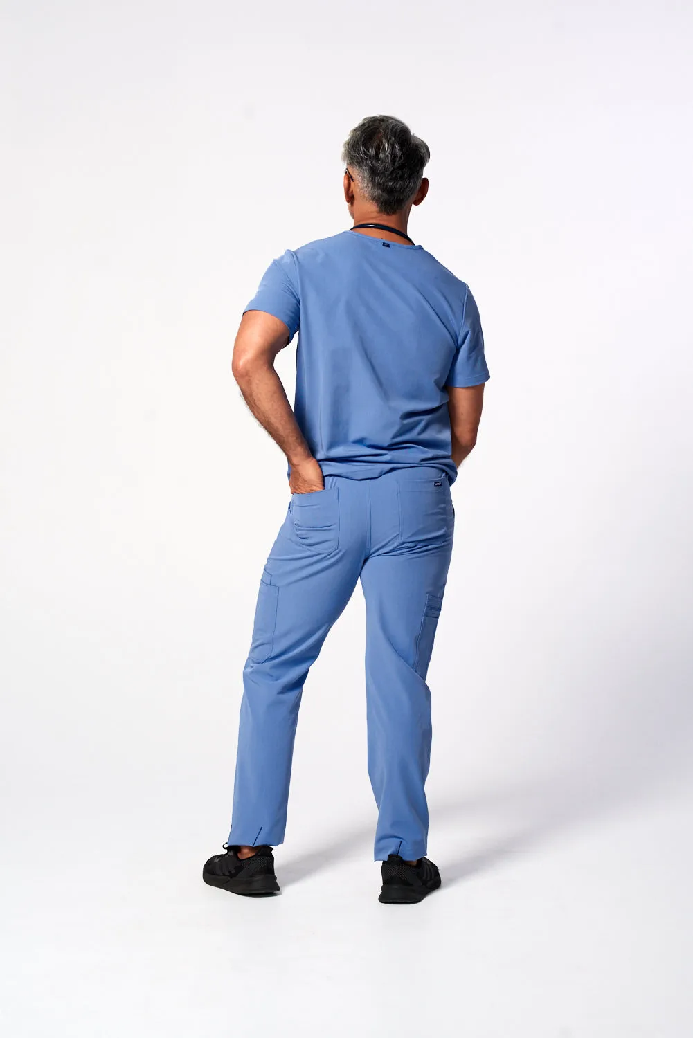Men's Straight-Cut 9-Pocket Cargo Pants