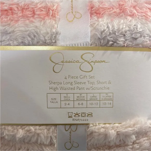 New Jessica Simpson Pajamas Set 4 Piece Set