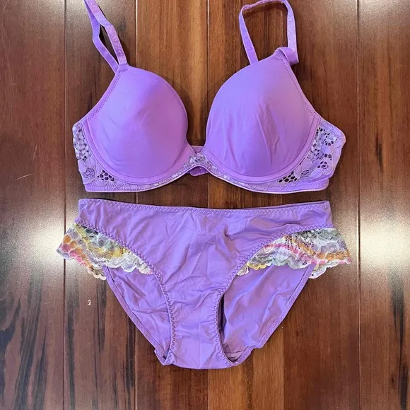 New NWOT Josie By Natori Purple Lingerie Set Lace Push Up Style Size 34B / S