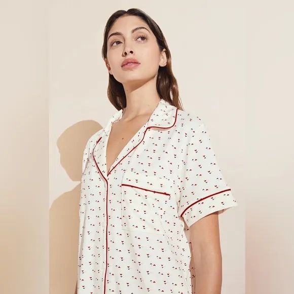 NWT Eberjey Women’s Gisele Relaxed Short PJ Top in Triple Hearts in size M
