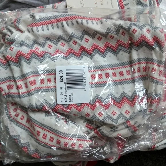 NWT fam Bundle NEW Matching Christmas Pajamas matching Lauren Conrad LC Jammies
