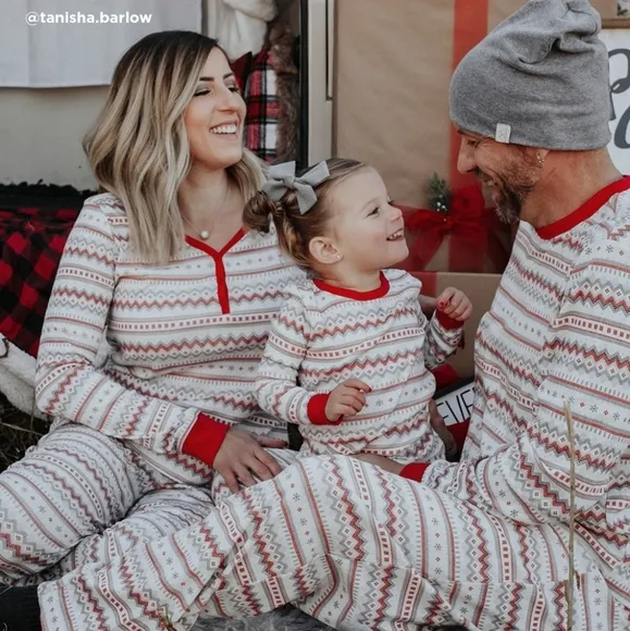 NWT fam Bundle NEW Matching Christmas Pajamas matching Lauren Conrad LC Jammies