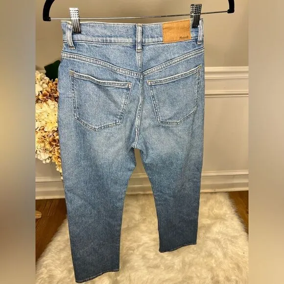 NWT Madewell The Petite '90s Straight Jean