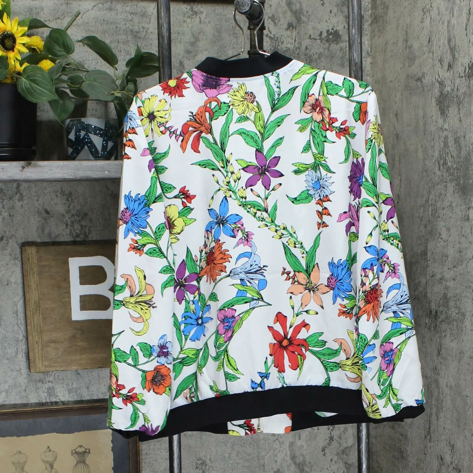NWT Susan Graver Women's Floral Peachskin Bomber Jacket. A351018-Reg X-Large