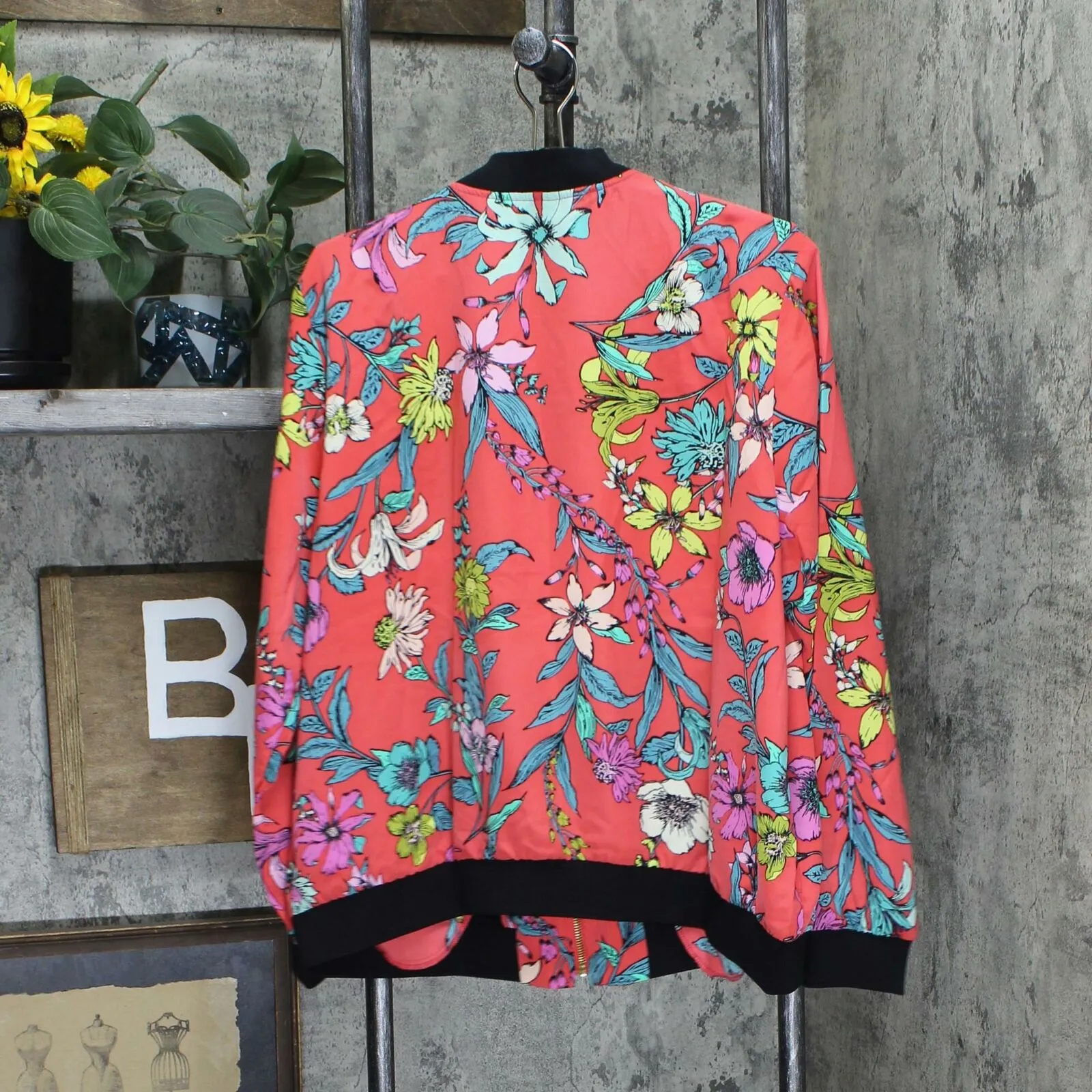 NWT Susan Graver Women's Floral Peachskin Bomber Jacket. A351018-Reg X-Large