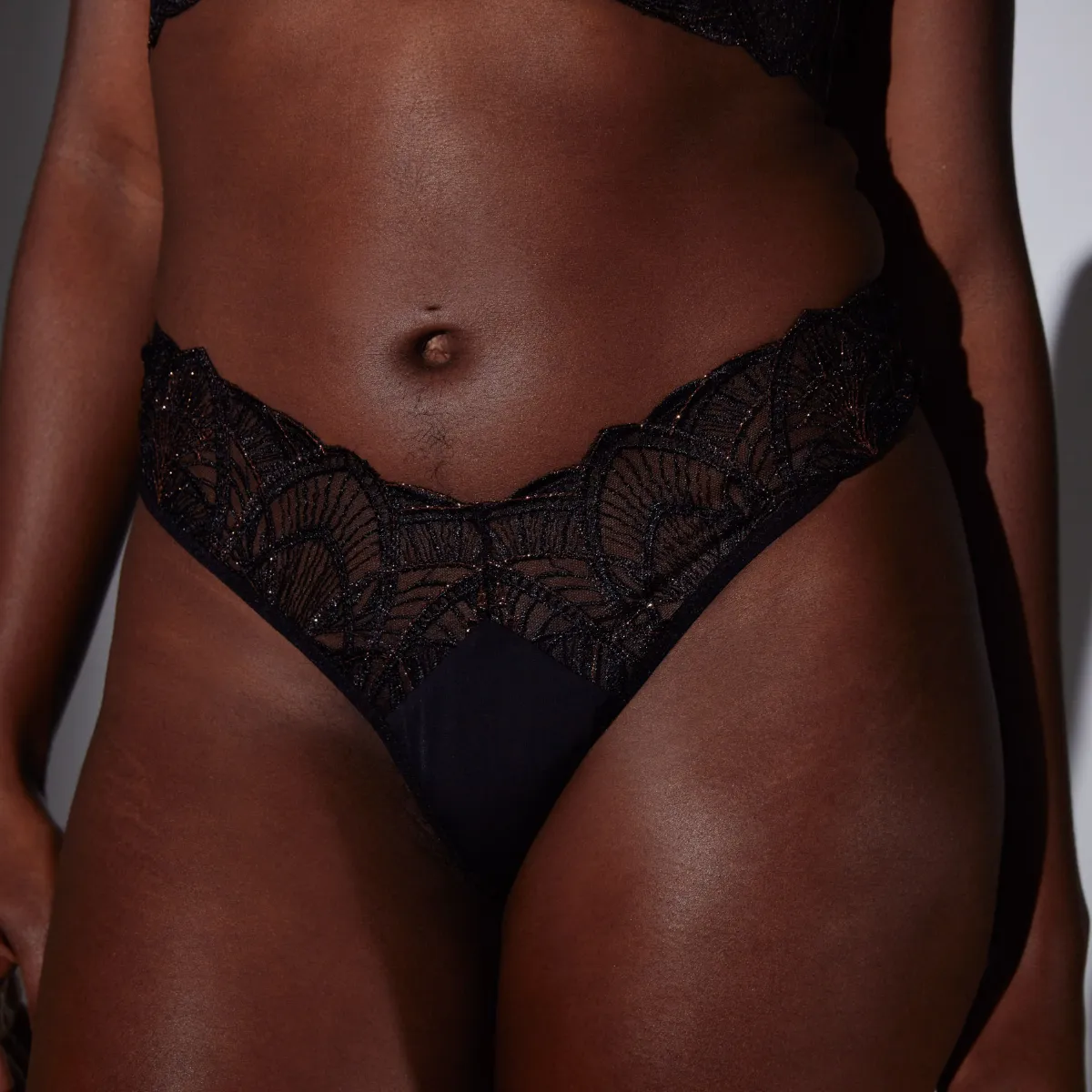 Onyx Thong