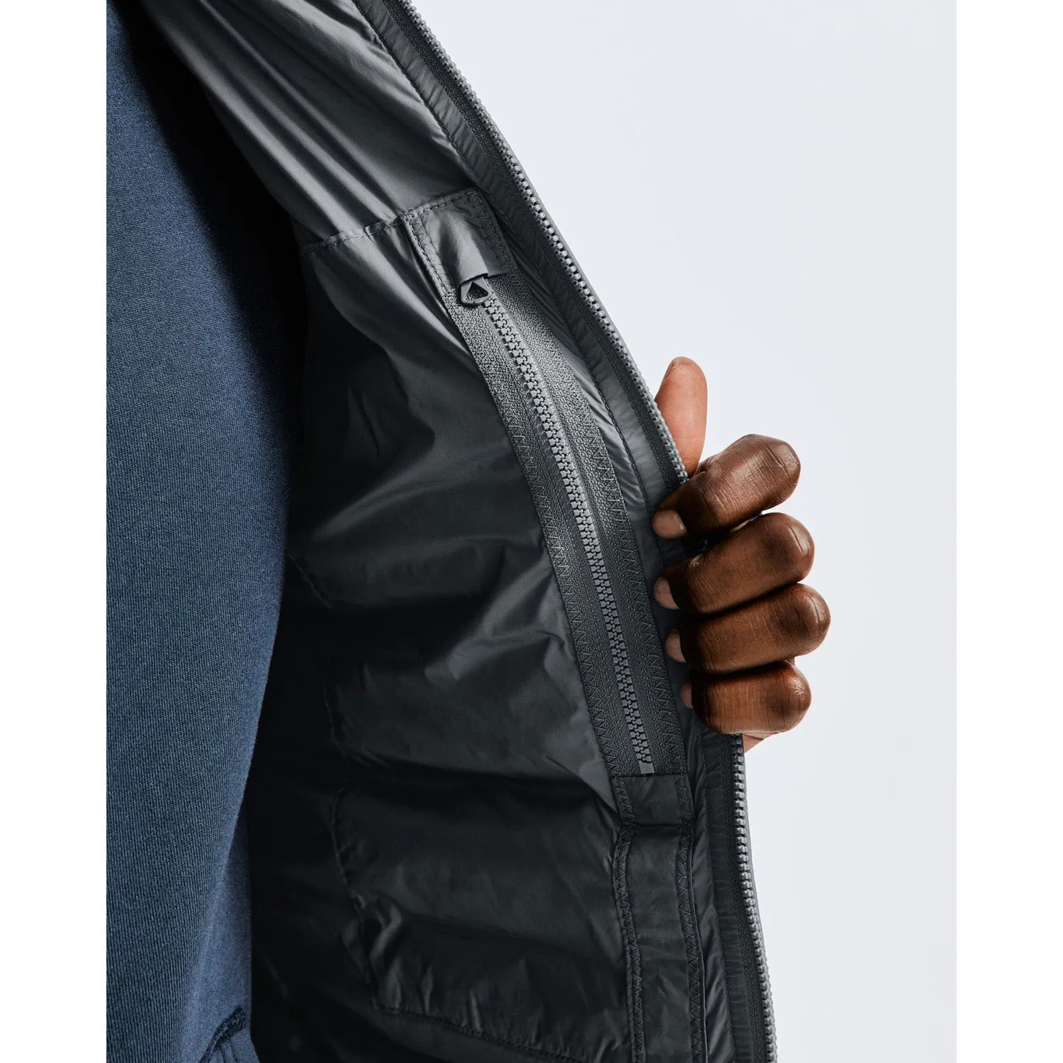 Reigning Champ Men Woven Warm-Up Downfill Vest Carbon RC-4237-CBN
