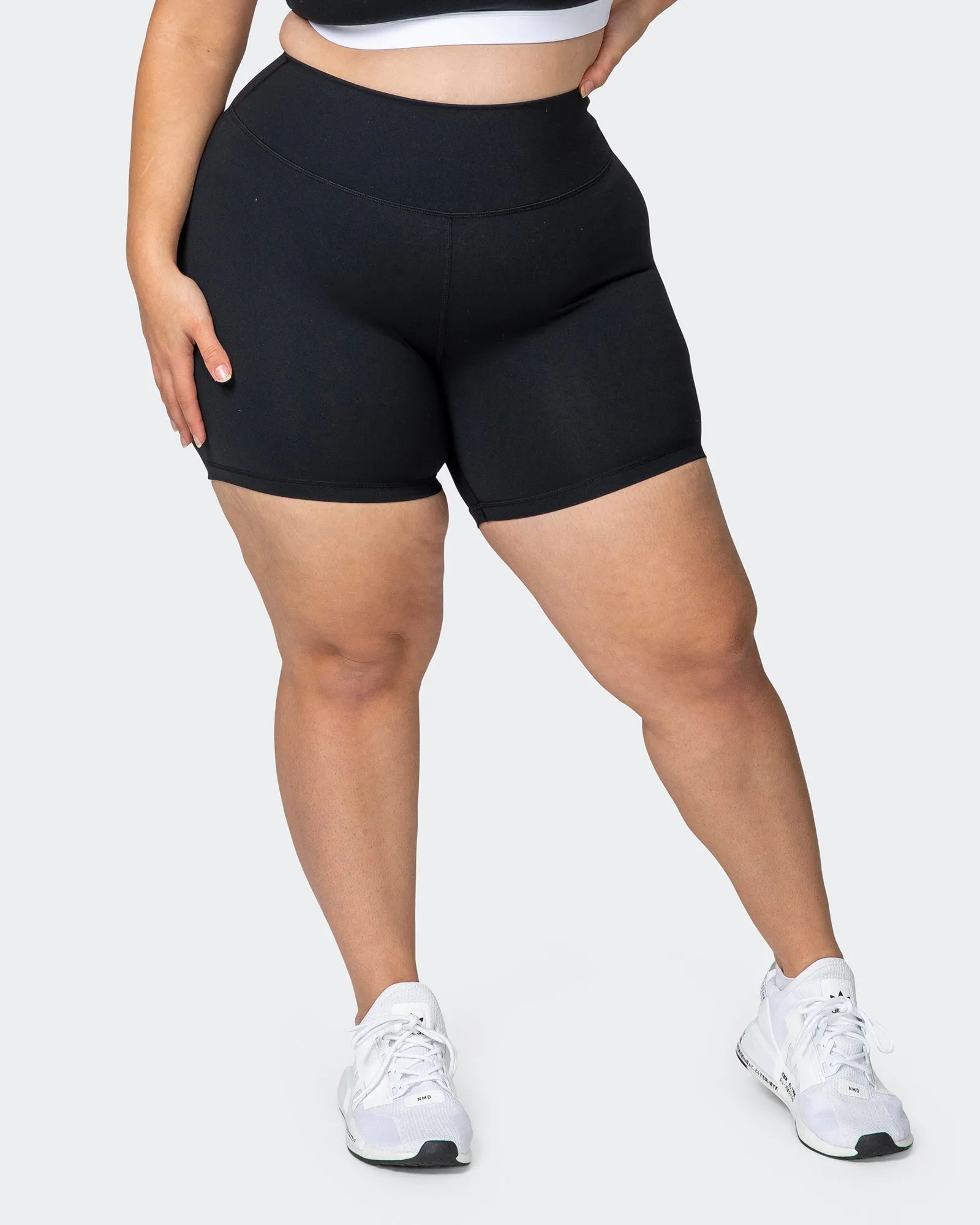 Signature Scrunch Bike Shorts - Black