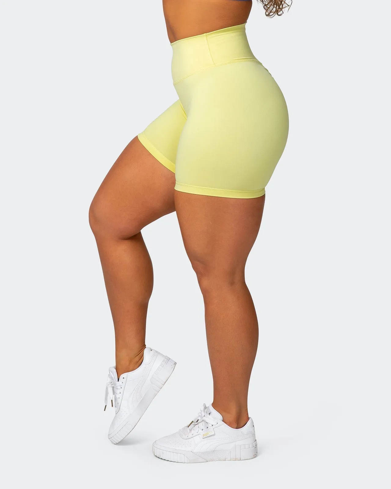 Signature Scrunch Bike Shorts - Sunny Lime