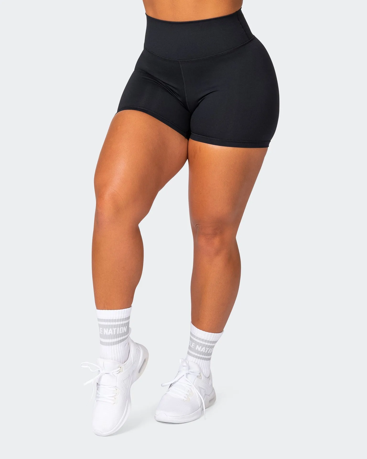 Signature Scrunch Midway Shorts - Black
