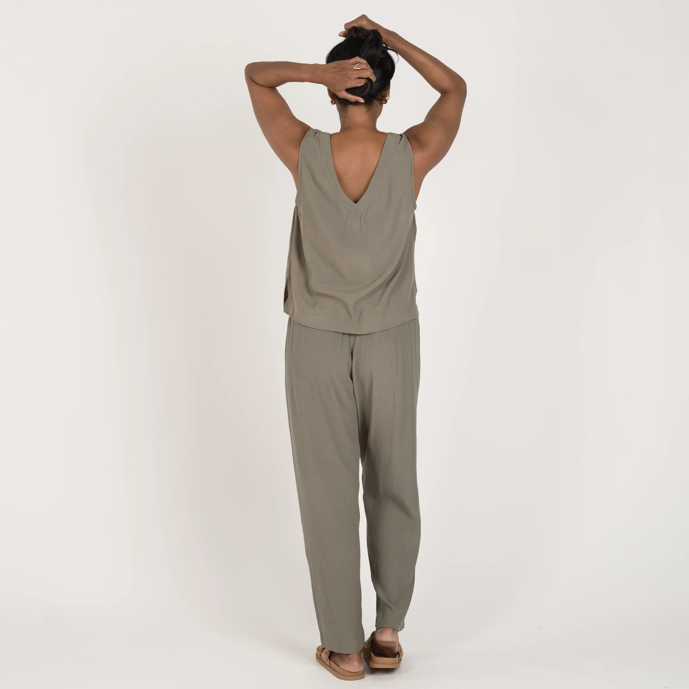 THE RELAXED PANT Sage Green