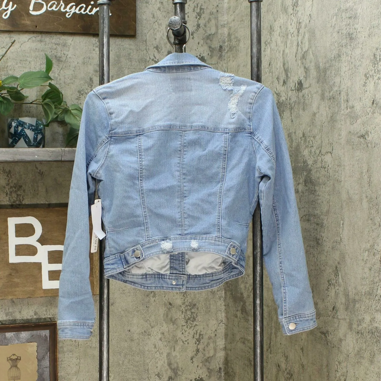 Tinseltown Women's Distressed Jean Jacket Light Blue Medium