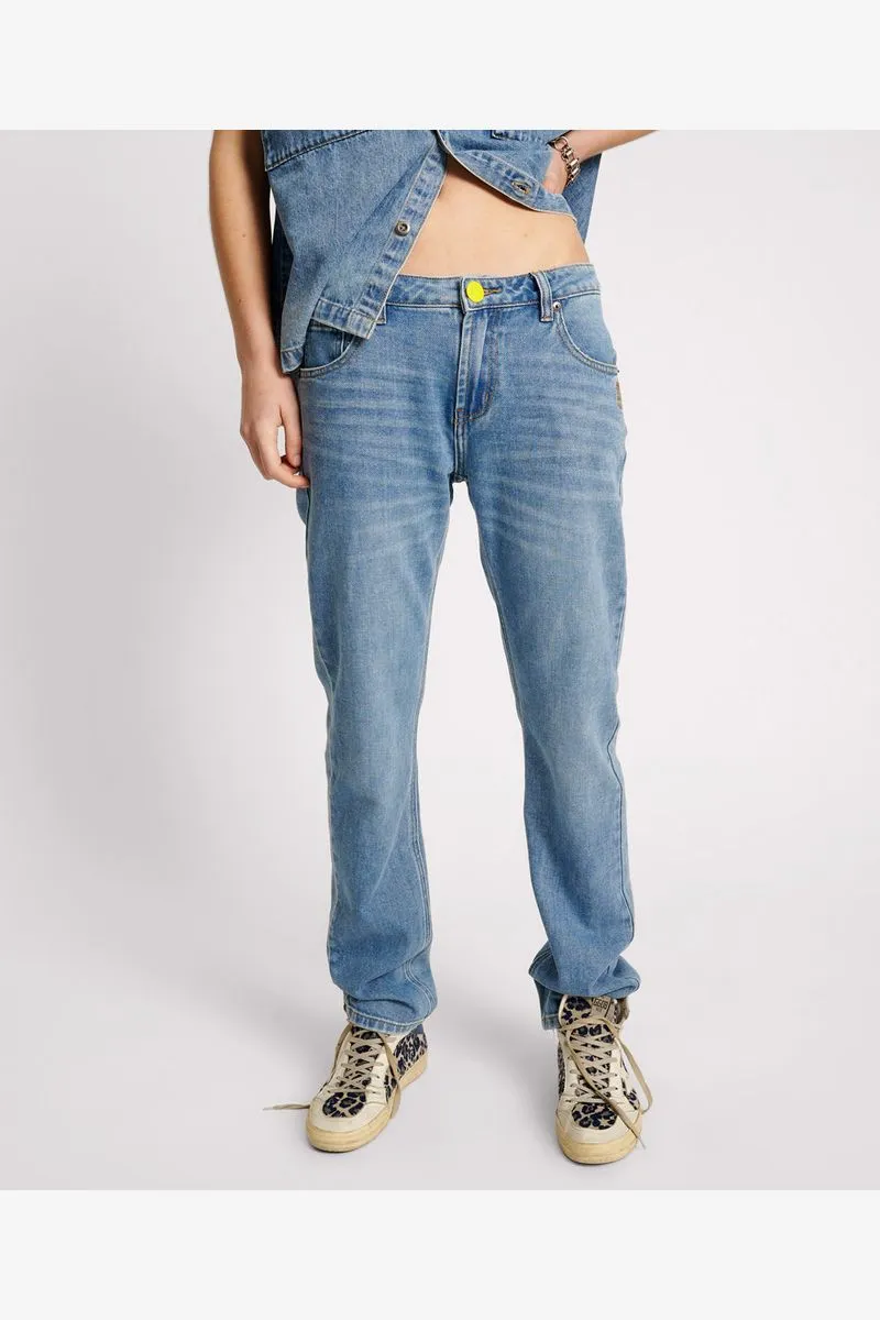 TRUCKERS LOW WAIST STRAIGHT LEG JEAN - BLUE RAPTURE