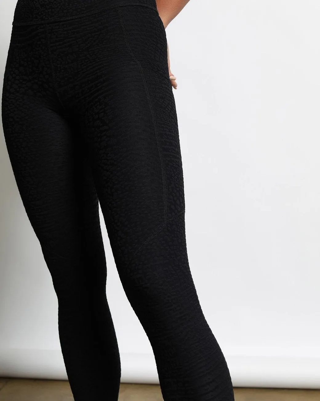 TWENTY Caiman Crocodile 3D Activewear Legging Jet Black