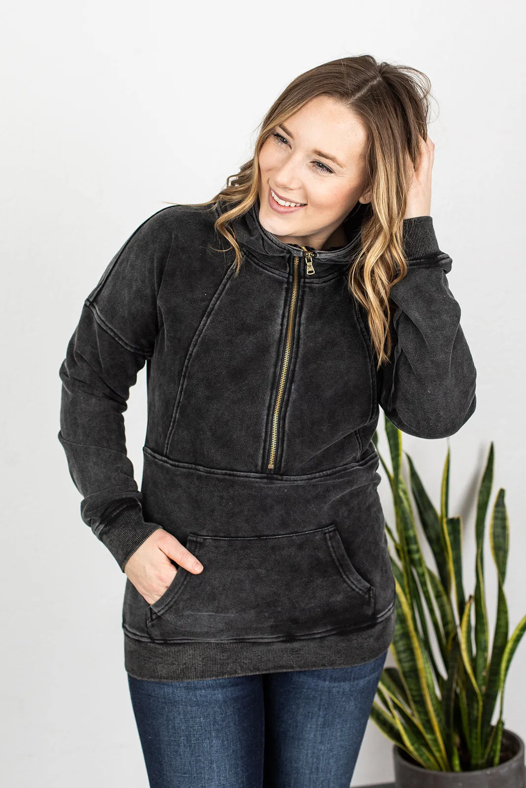 Vintage Wash HalfZip - Black