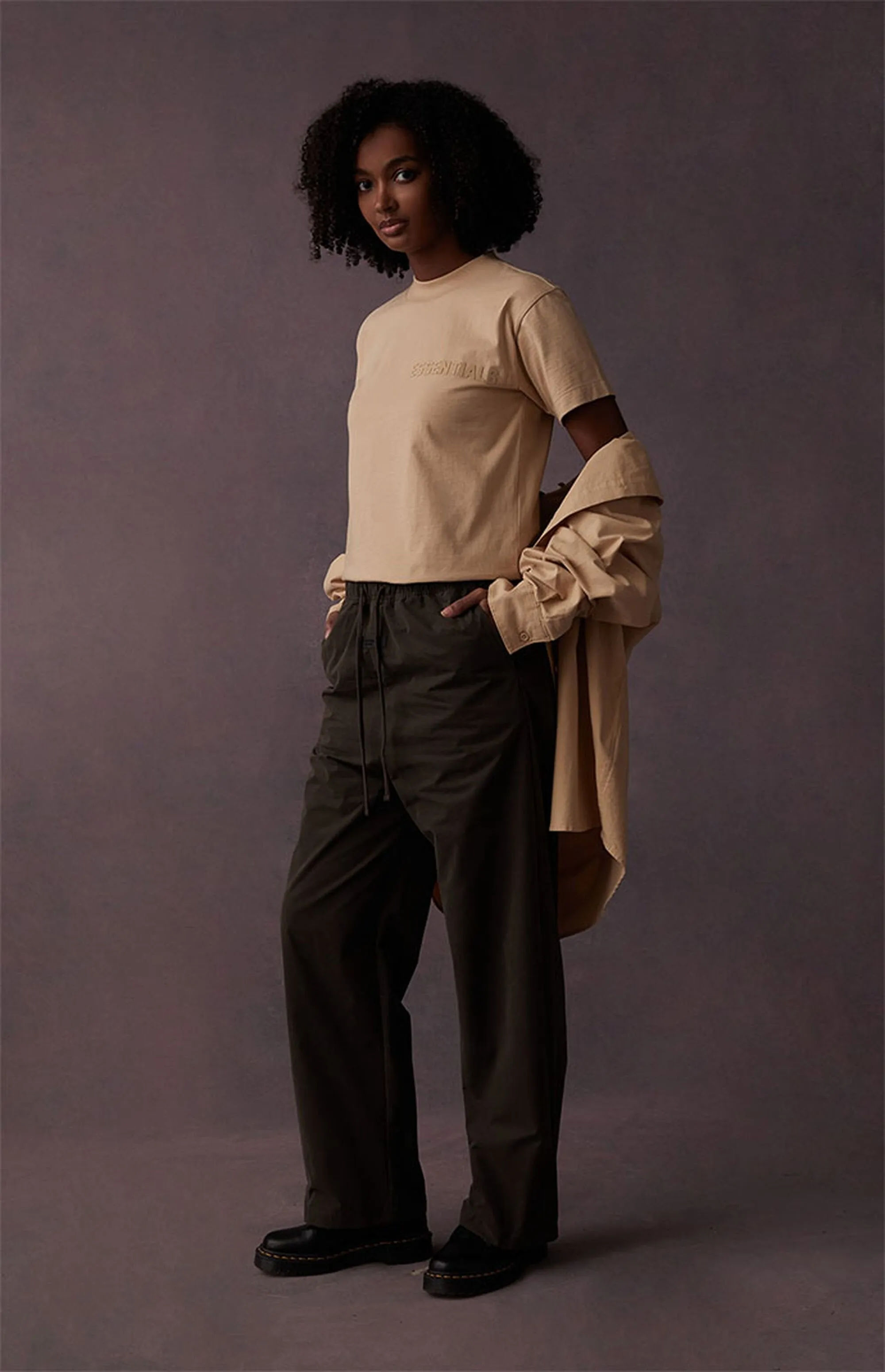 WOMEN RELAXED TROUSER OFF BLACK