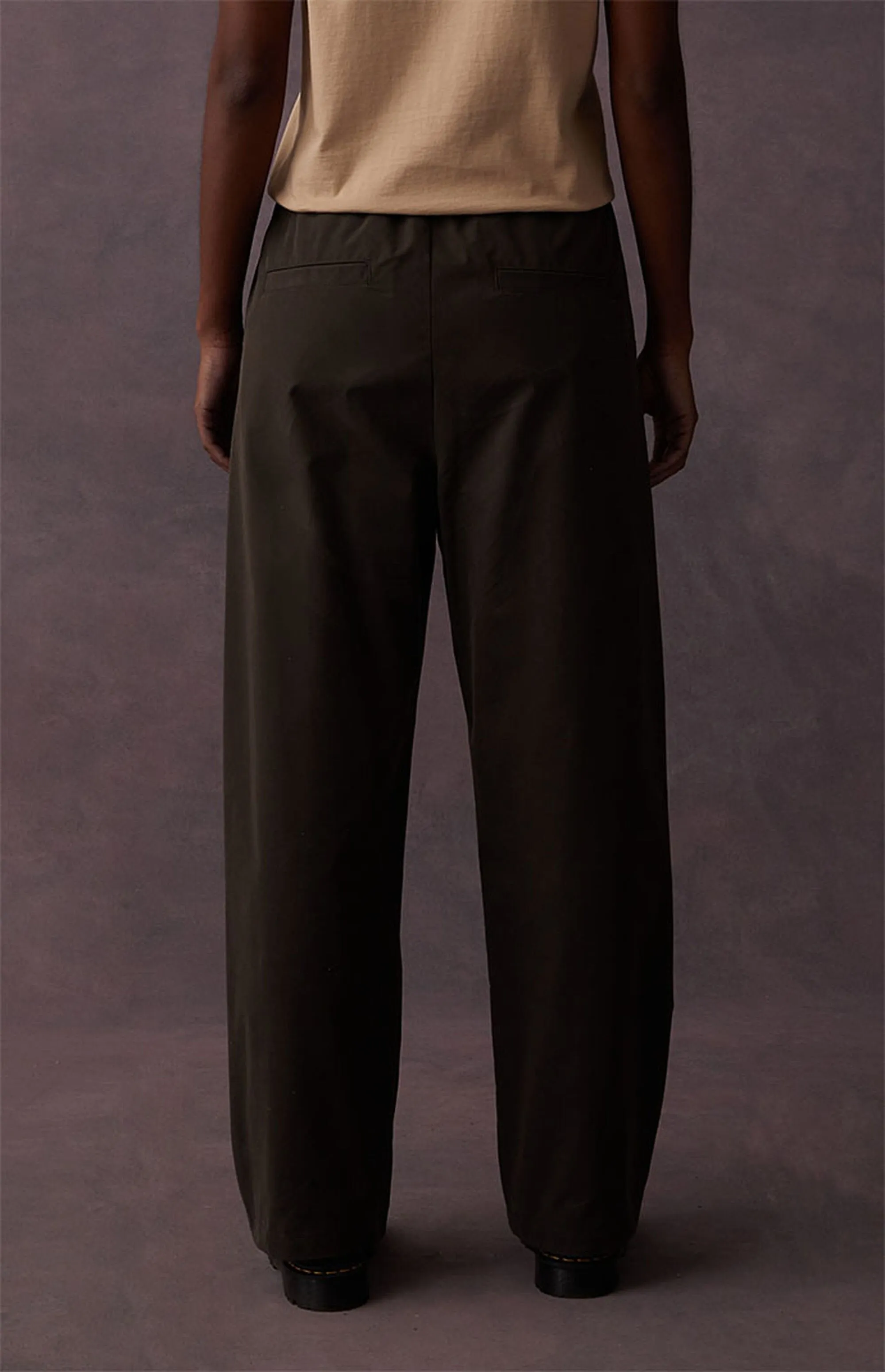WOMEN RELAXED TROUSER OFF BLACK